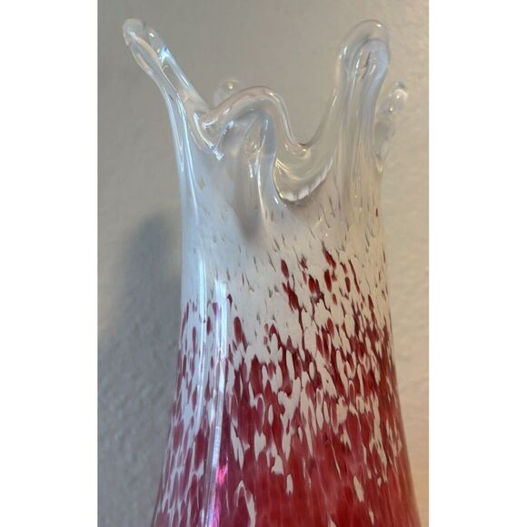 Hand blown Spatterware  Intake Swung Vase Cranberry & White HEAVY - Picture 2 of 6